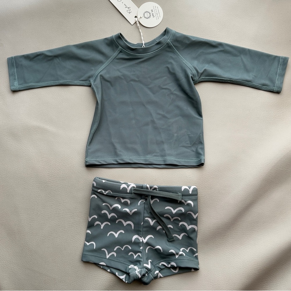 Rylee + Cru Rash-guard Set 0-3 months - Picture 2 of 16